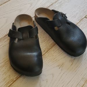 BIRKENSTOCK Boston Pebbled Black Leather 37 N